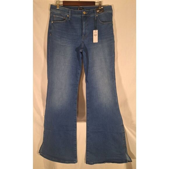 Express Women's '70s Flare Mid Rise Hyper Stretch Jeans Size 14R NEW - Picture 1 of 5